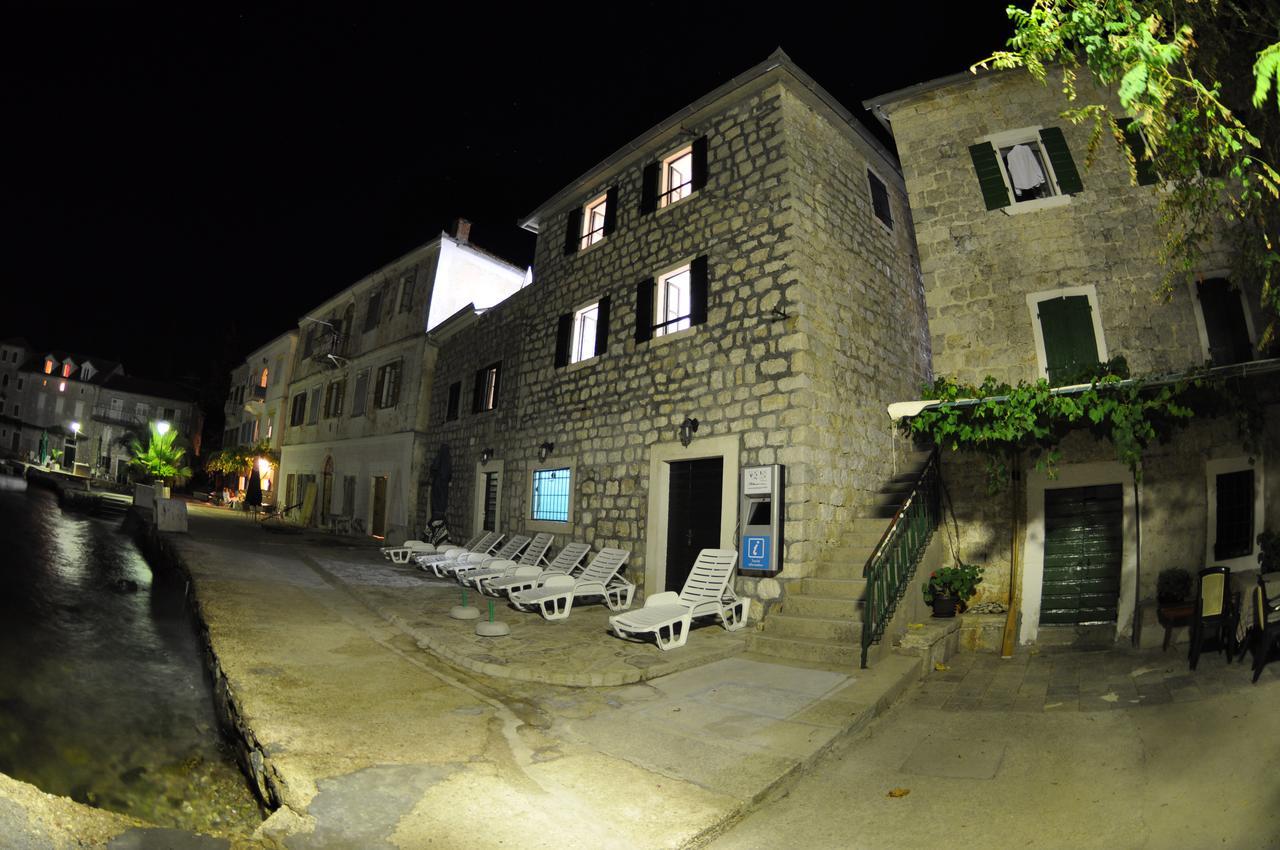 Rose - Apartmani Janovic Luštica Exteriör bild